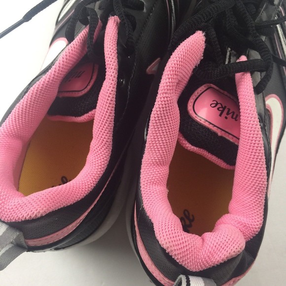 NIKE womens Football Cleats Size 10 Black Pink - Picture 3 of 5